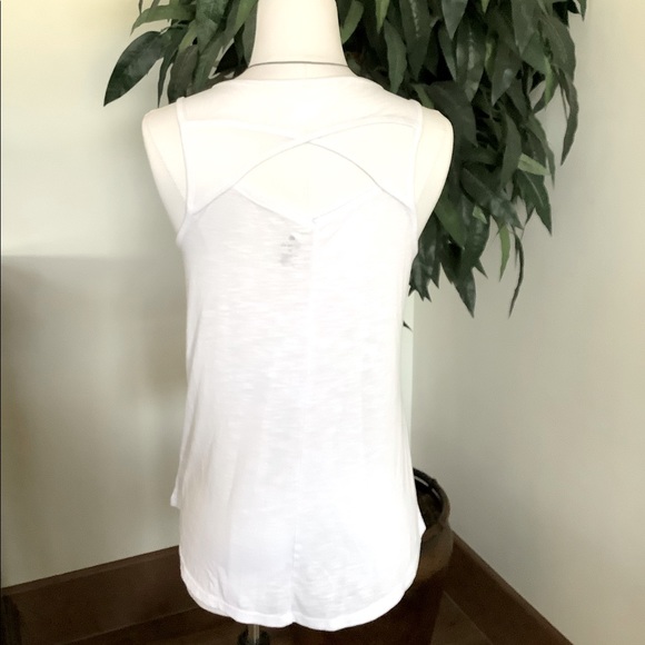 🔥Pretty White tank top - Picture 5 of 7